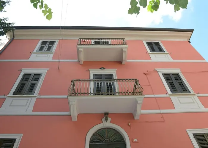 Апартаменты Rivaro Palace