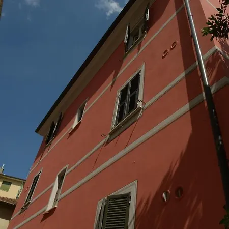 Rivaro Palace
