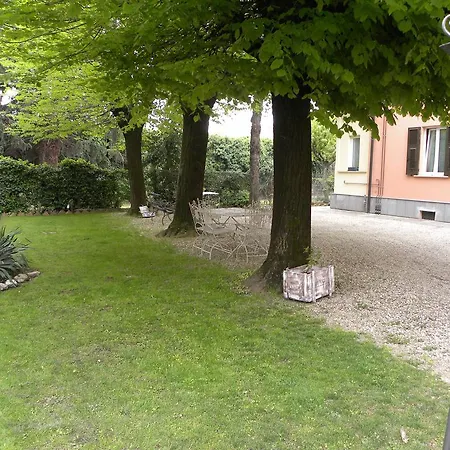 Apartmán Rivaro Palace *
