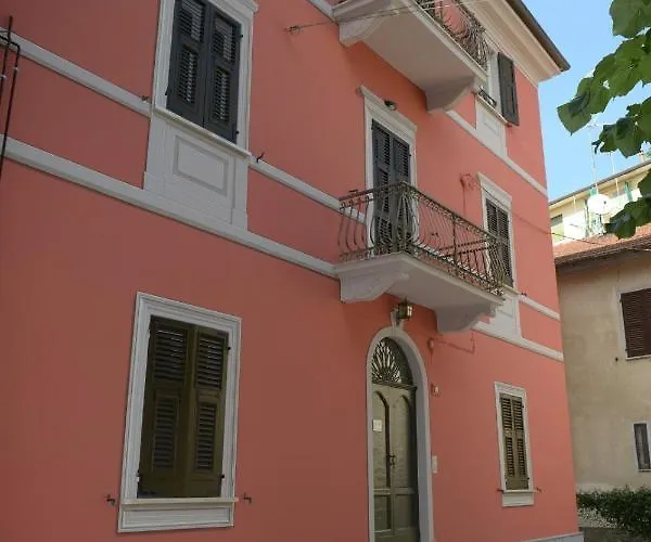 Apartmán Rivaro Palace *